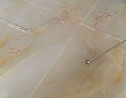 海伦瓷砖空鼓维修公司分享粘合剂选择不当在瓷砖铺贴过程中可能导致以下问题